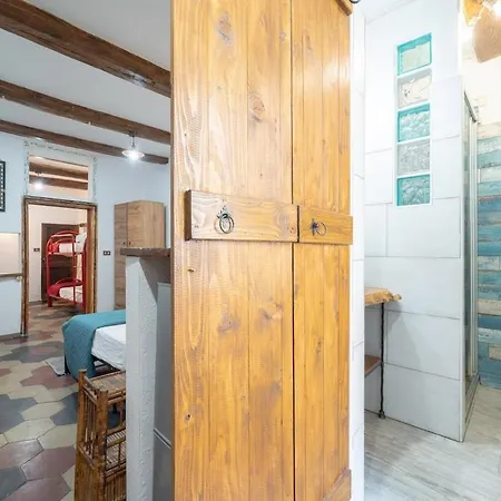2' Torre Di - In The Heart Of Town Apartment